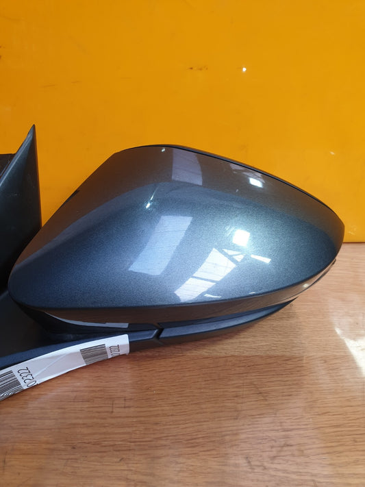 ✅2018 VW T-Roc A11 R-Line Front Left Wing Mirror PF Grey R7H + Warranty A120 - Image 1