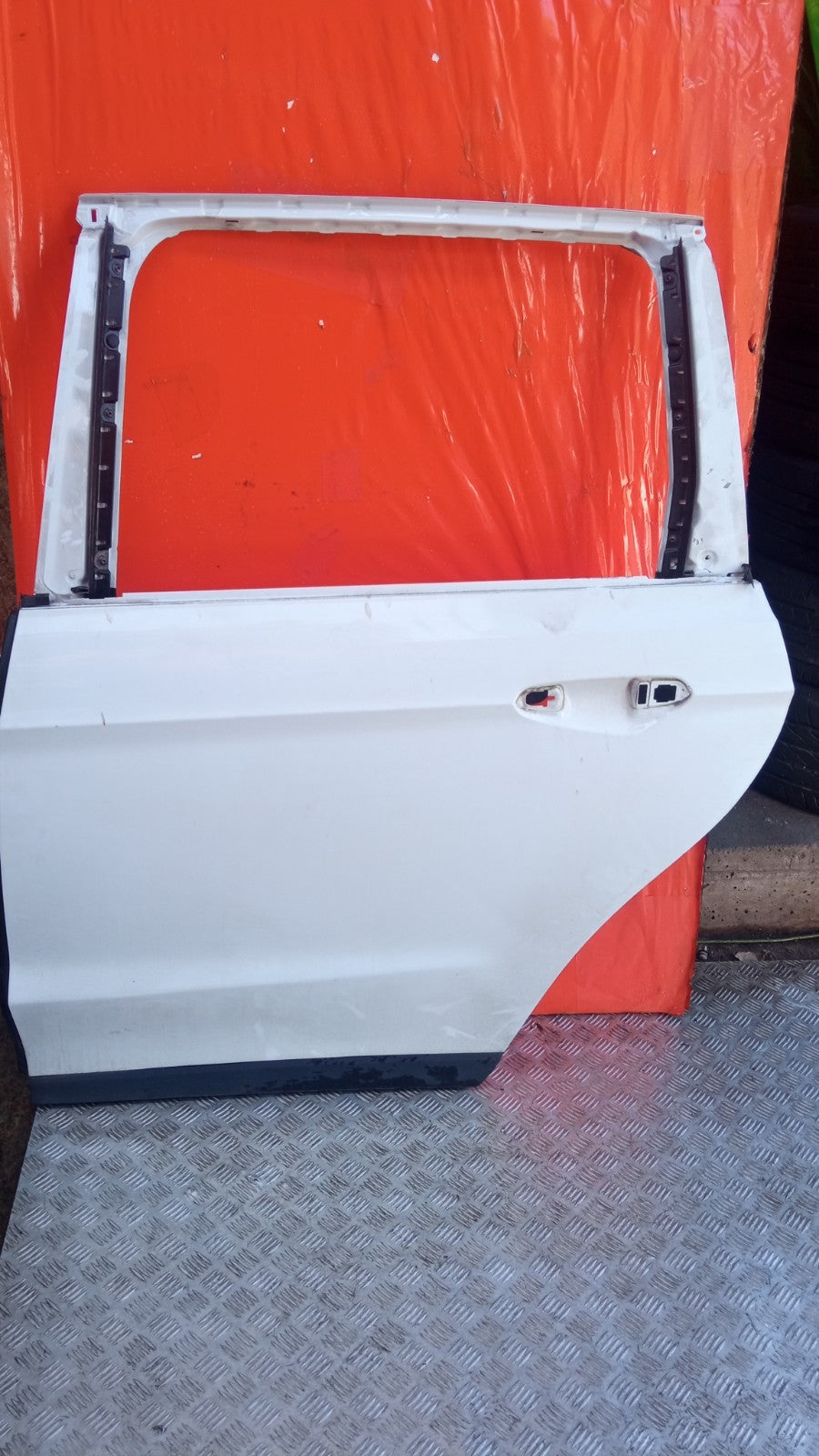 Ford Galaxy MK3 Zetec 2019 Rear Left Door Frozen White Warranty A345 - Image 1