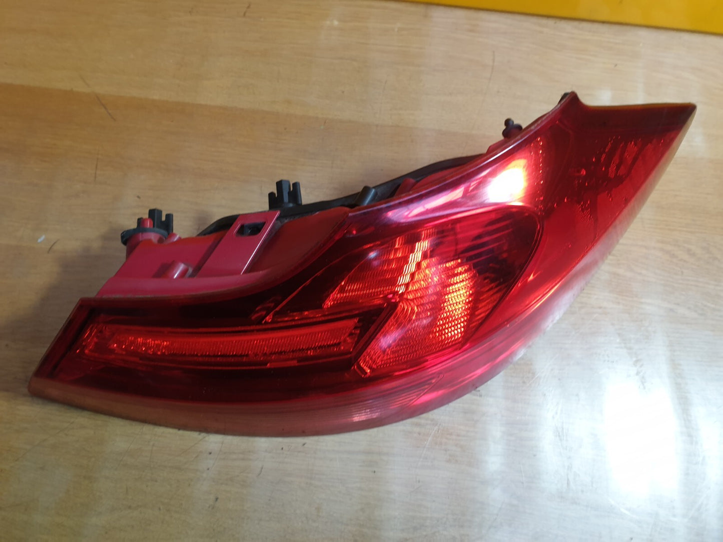 ✅2011 VAUXHALL INSIGNIA 2.0D REAR RIGHT DRIVER TAIL LIGHT 13277878 Warranty A104 - Image 2