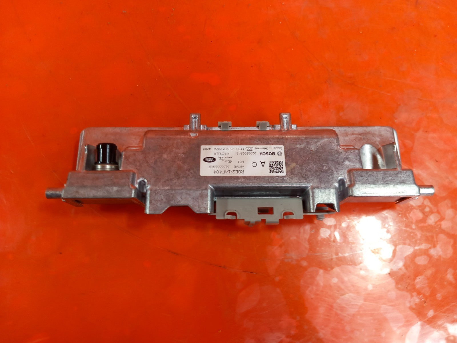 2025 Land Rover Defender L663 Front Windscreen Lane Assist Camera R8E2-14F404-AC - Image 7