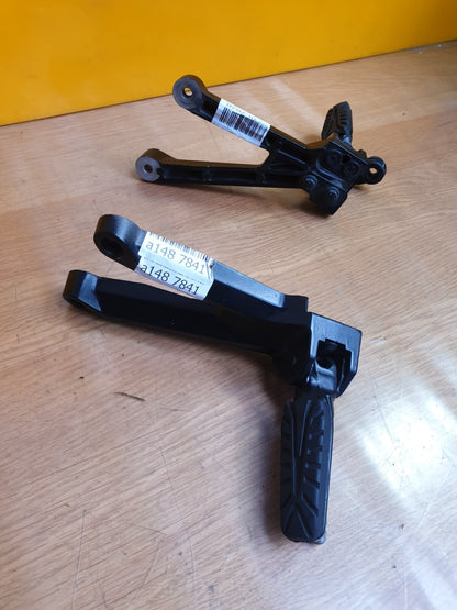 ✅2022 KTM RC125 Rear Pillion Footrest Pair Passenger + Warranty A148 - Image 2