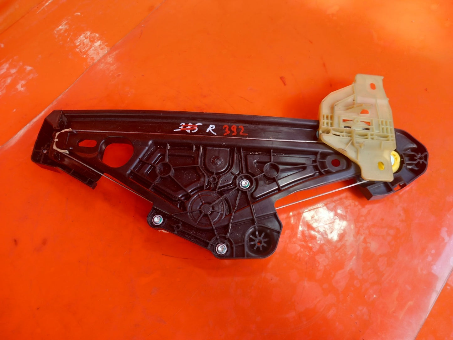 Renault Captur 1.6 Petrol 2023 Rear Right Door Window Regulator 827209371R A392 - Image 2