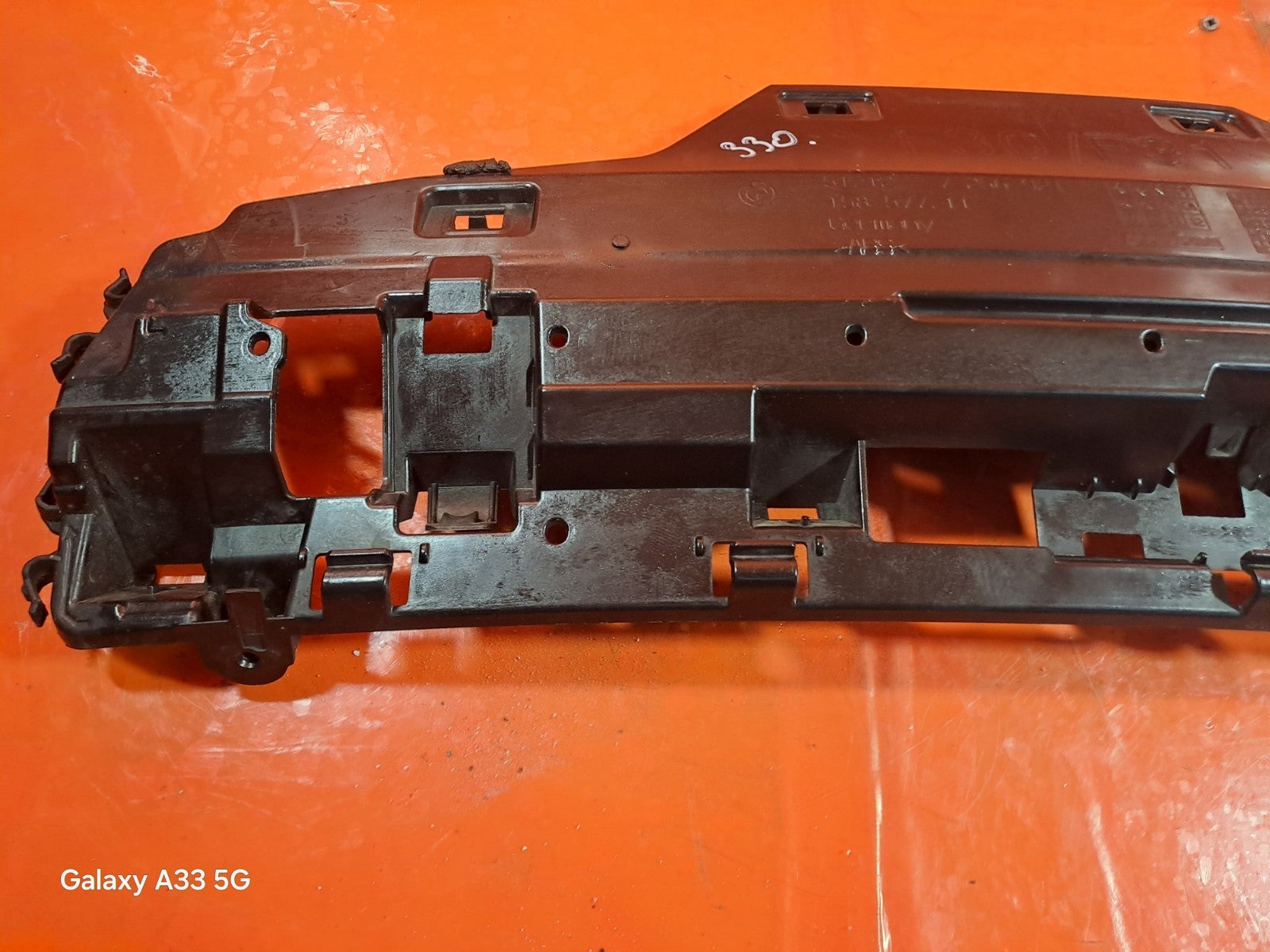 ✅BMW 318I F30 1.5 PETROL 2016 REAR CENTRE BUMPER BRACKET REINFORCEMENT LOWER - Image 5