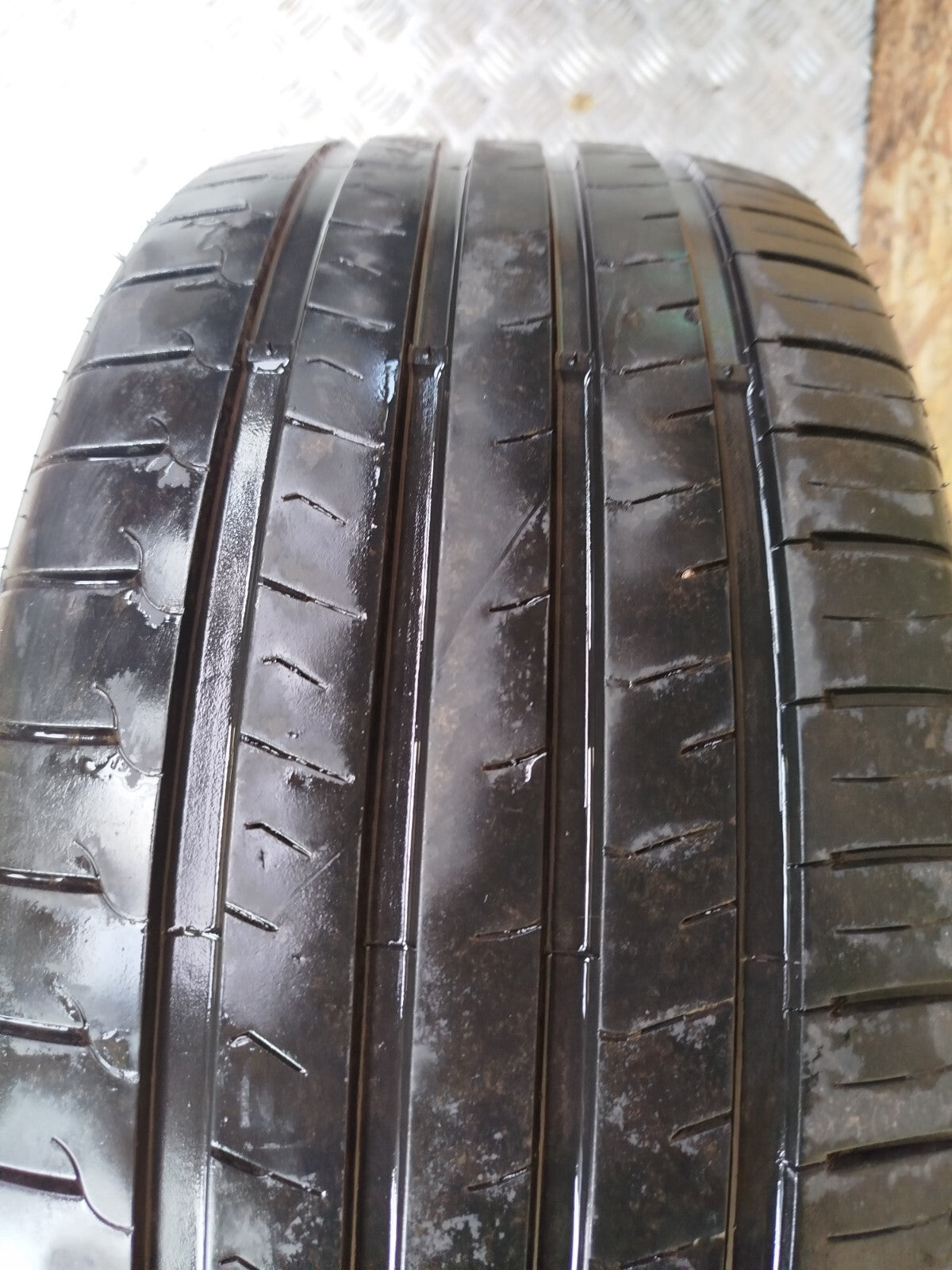 ✅Capturar Tyre 245/45 R17 5.72 mm Warranty xAA - Image 5