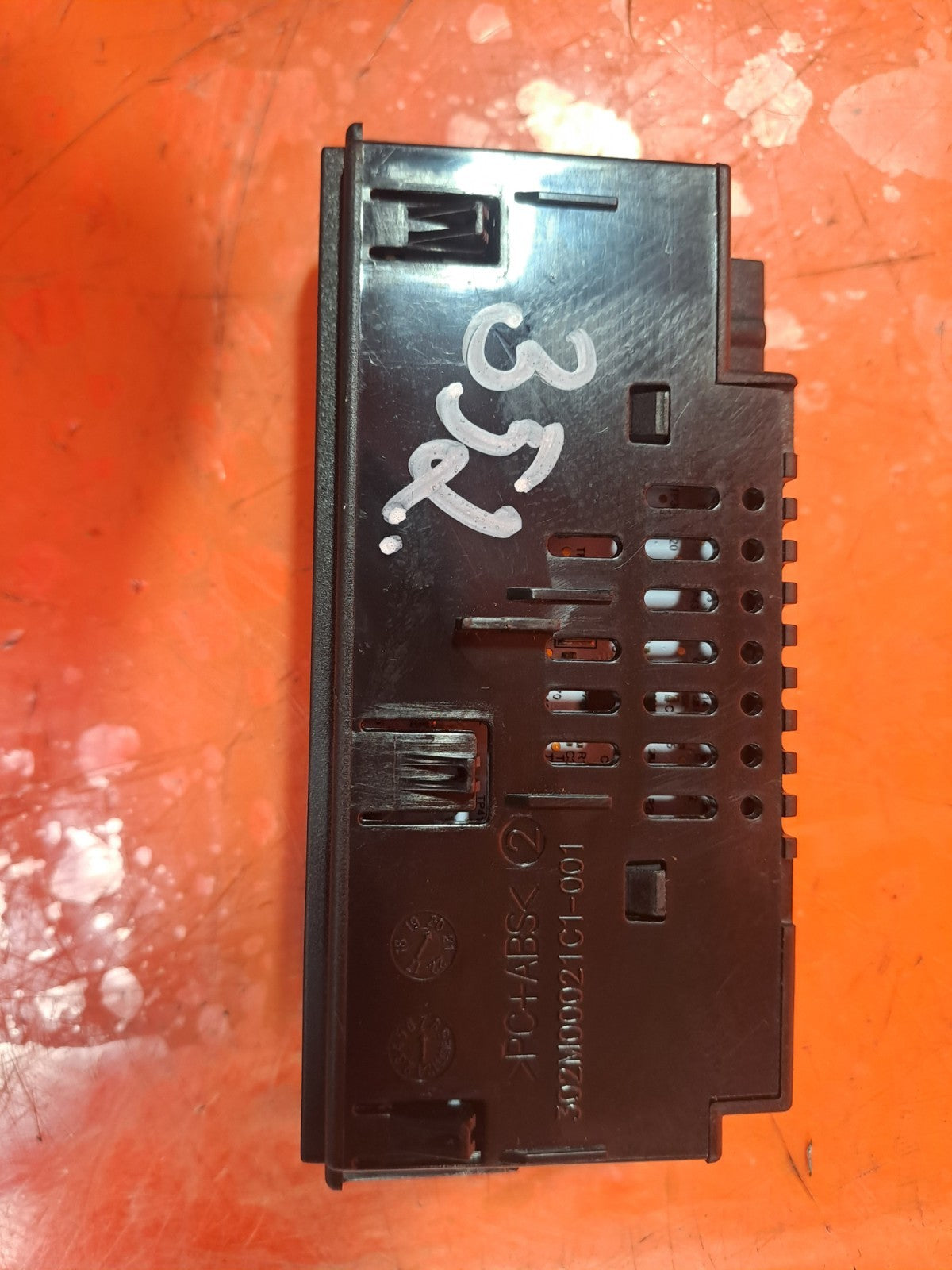 ebay-src:https://i.ebayimg.com/00/s/mtywmfgxmjaw/z/wcwaaesw6~hpnxqc/$_57.jpg