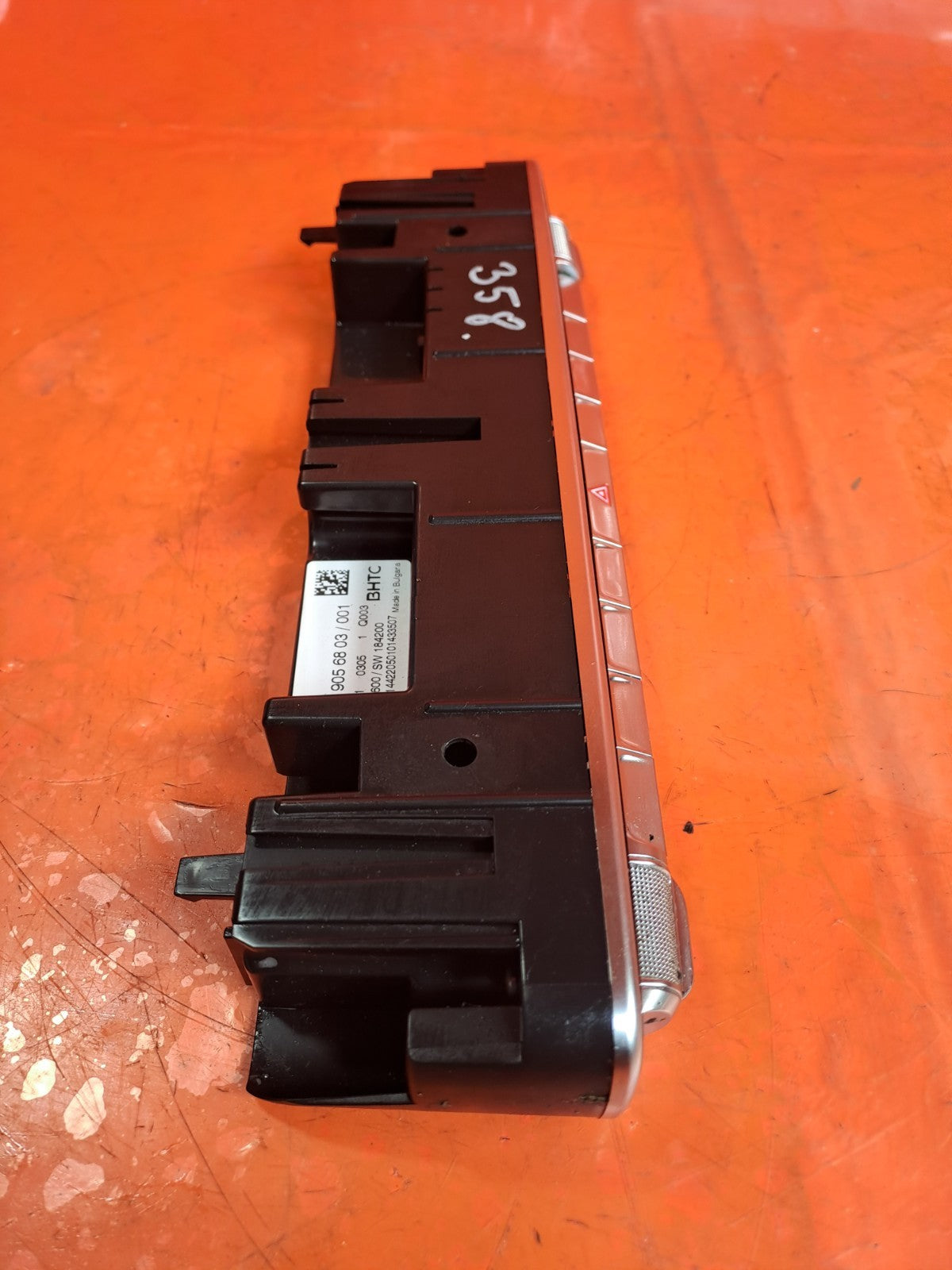 ebay-src:https://i.ebayimg.com/00/s/mtywmfgxmjaw/z/~z0aaeswflrpns7n/$_57.jpg