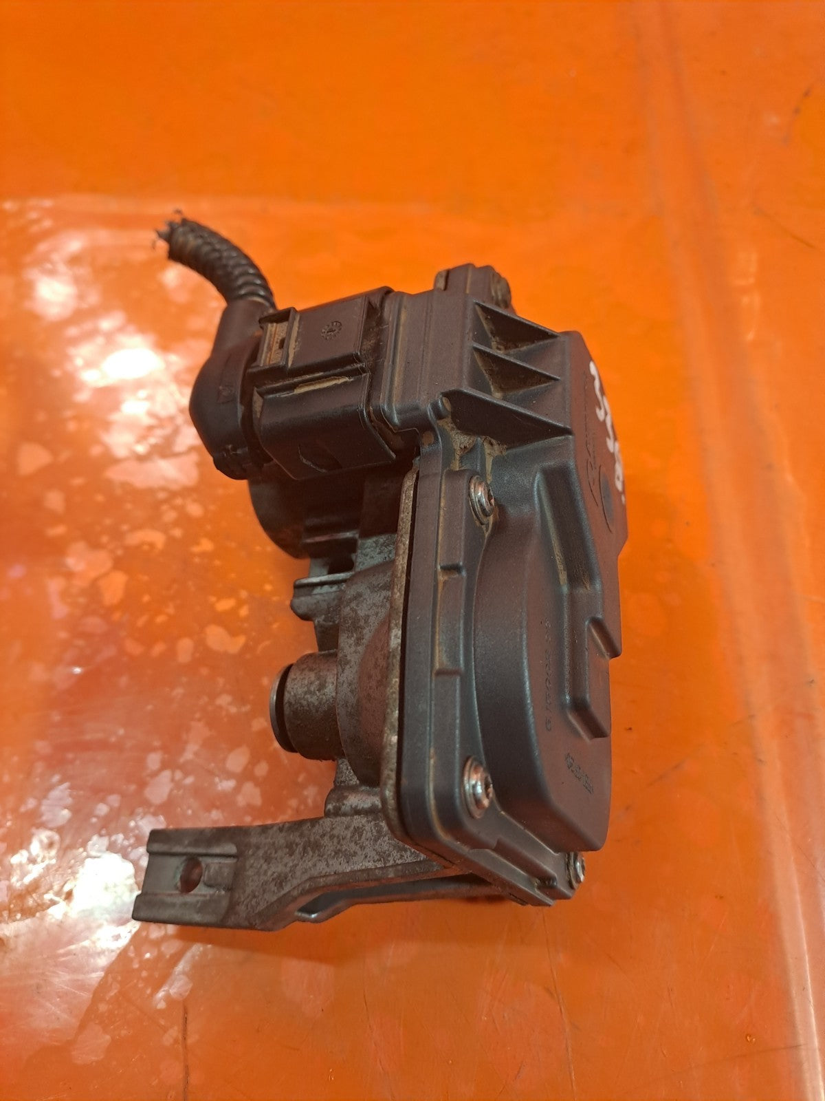 ✅AUDI A3 1.6 DIESEL 2013 EXHAUST MANIFOLD FLAP VALVE 51500203 Warranty A338 - Image 1