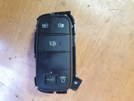 ✅2023 HYUNDAI I20 MK3 N LINE SWITCH START STOP SWITCH BUTTON 93700Q0710 A189 - Image 1