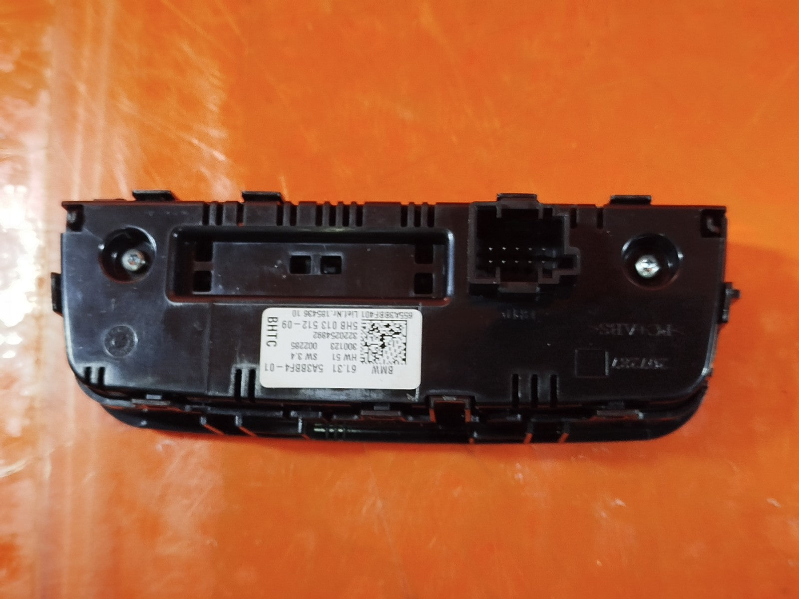 ebay-src:https://i.ebayimg.com/00/s/mtiwmfgxnjaw/z/gduaaeswt75pxj36/$_57.jpg