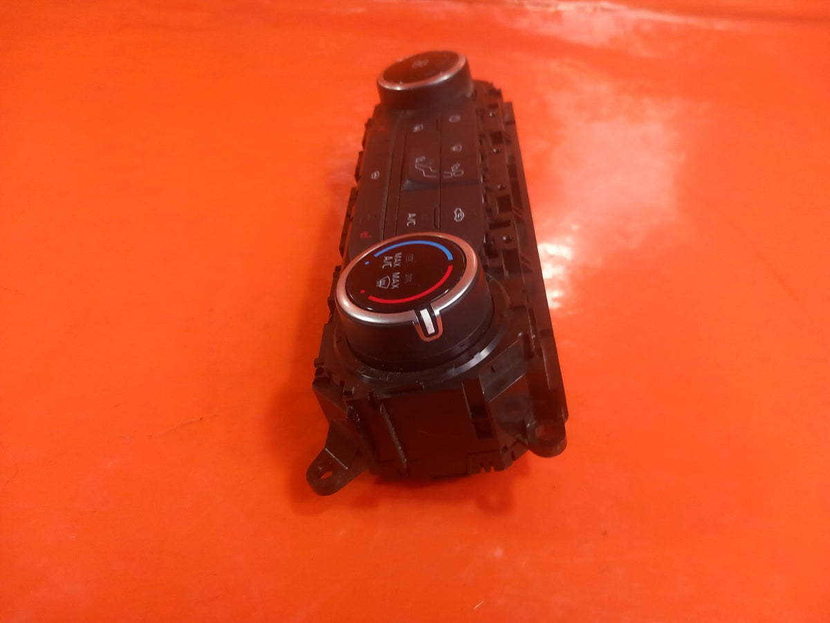 2019 Ford Transit Custom A/C Air Con Climate Heater Control Unit E1172308J A376 - Image 5