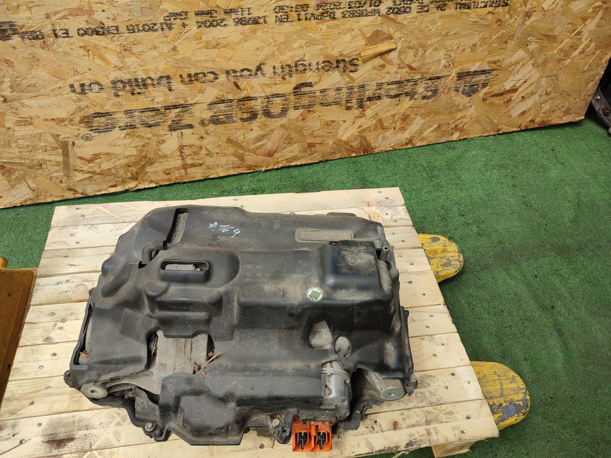 2022 Range Rover Evoque L551 1.5 PHEV Rear Electric Motor L8D2-4A520-AX A169 - Image 4
