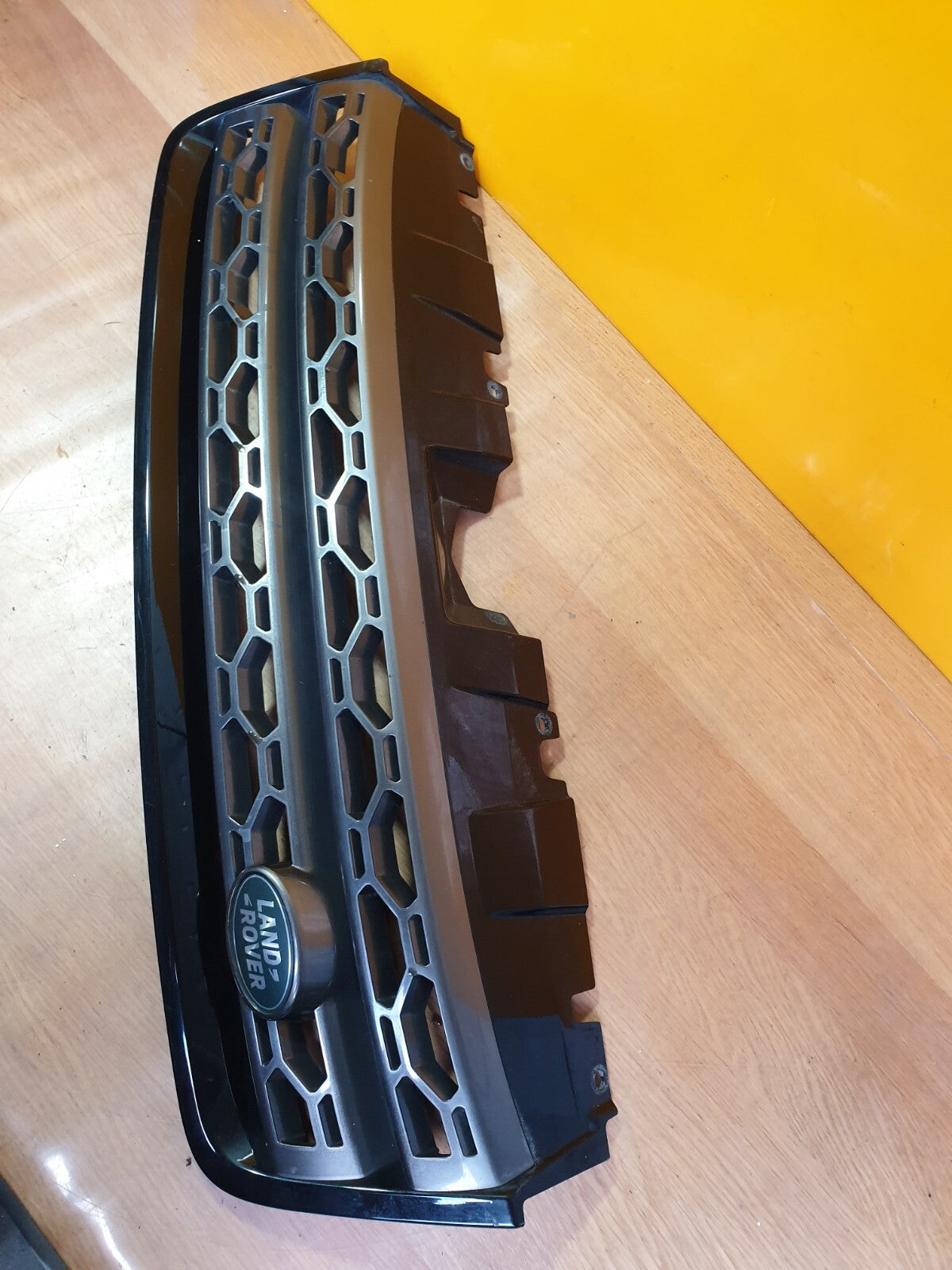 ebay-src:https://i.ebayimg.com/00/s/mtywmfgxmjaw/z/-8gaaoswae9miqtr/$_57.jpg