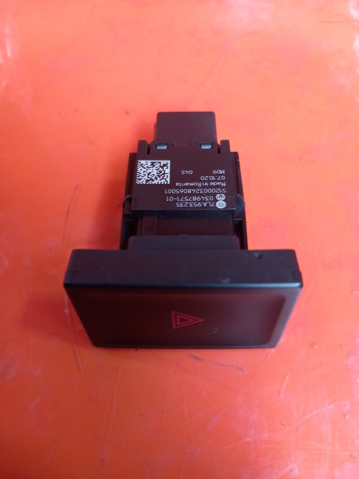 VW Transporter T30 2.0 Diesel 2021 Hazard Switch 7LA953235 Warranty A410 - Image 5