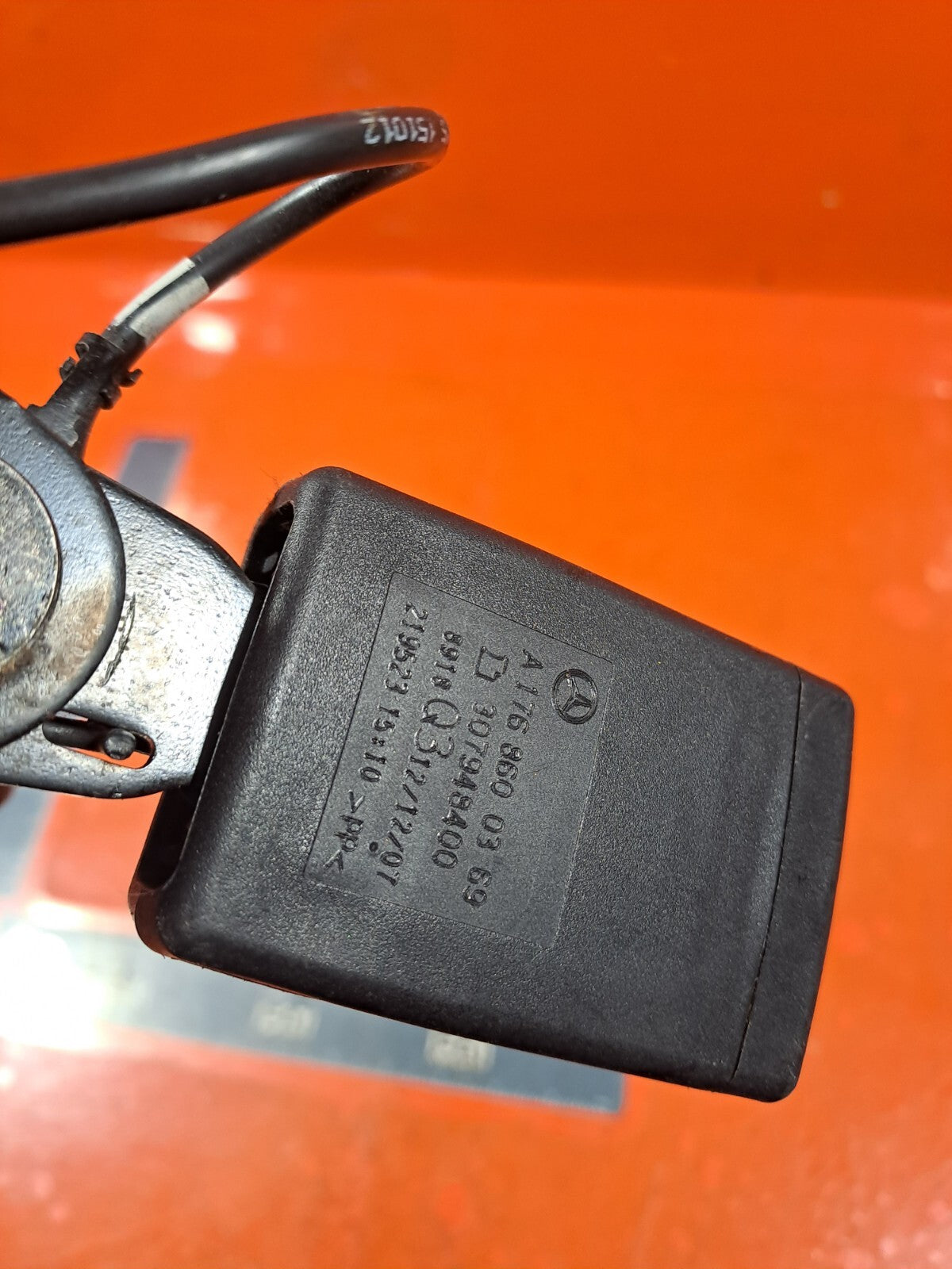 ✅MERCEDES W176 A180 1.6 PETROL 2012 REAR LEFT SEAT BELT BUCKLE A1768600369 A213 - Image 10