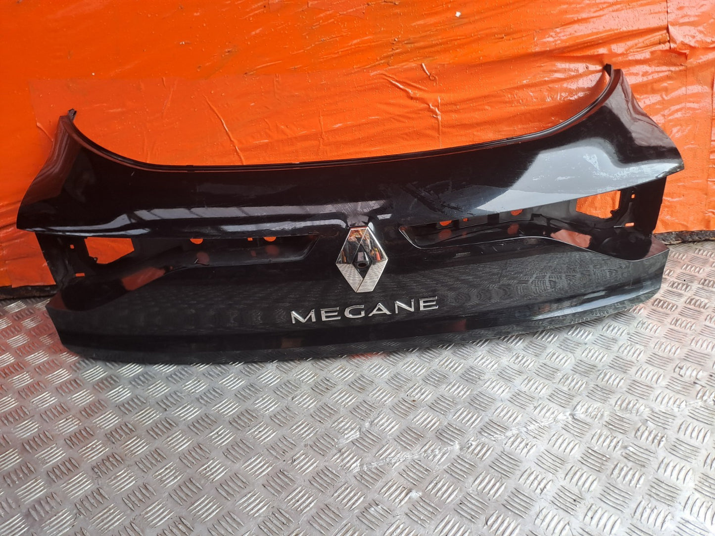 Renault Megane MK4 1.3 Petrol 2019 Tailgate Trim Panel Black Warranty A387 - Image 7