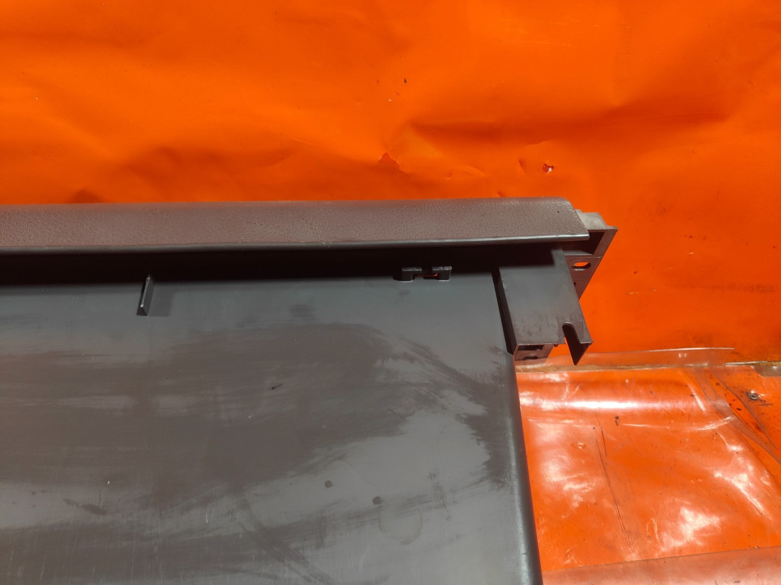 ✅2003 VOLVO FL UPPER STORAGE COMPARTMENT + WARRANTY A324 - Image 9