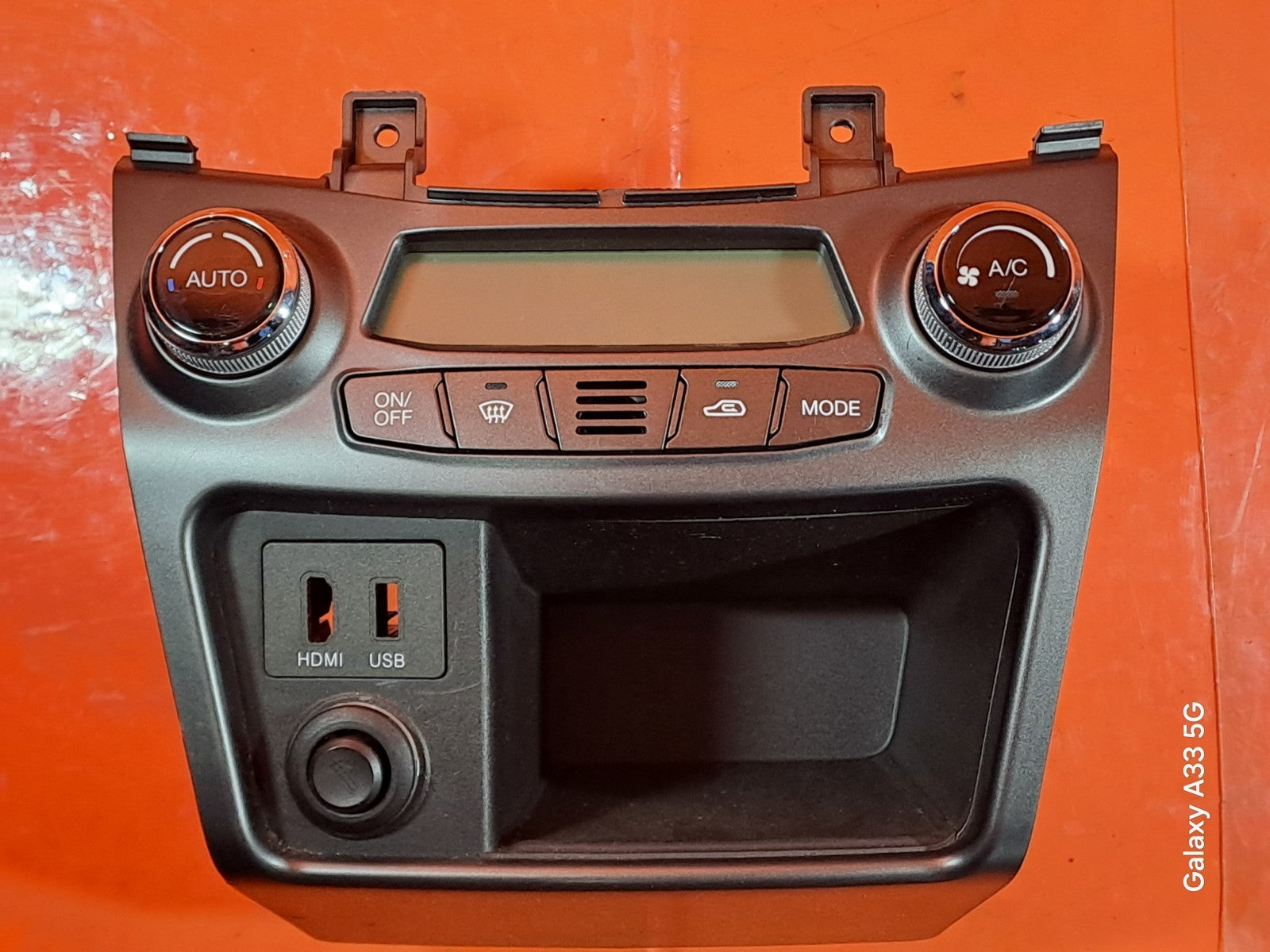 ✅SSANGYONG KORANDO LE 2.2 DIESEL 2018 HEATER CLIMATE CONTROL PANEL 68740-34110 - Image 1
