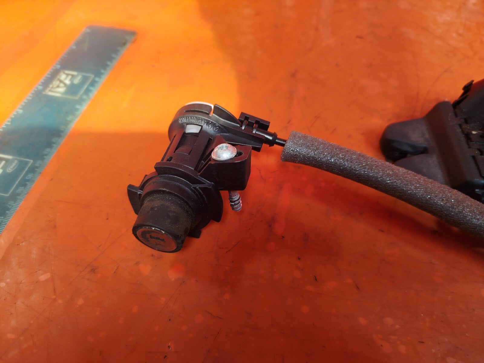 ✅MERCEDES C250 W204 2.1 DIESEL 2011 TAILGATE BOOT LID LOCK CATCH LATCH Warranty - Image 12