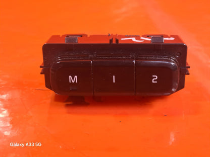 ebay-src:https://i.ebayimg.com/00/s/mtiwmfgxnjaw/z/mlwaaesw~m1pfter/$_57.jpg