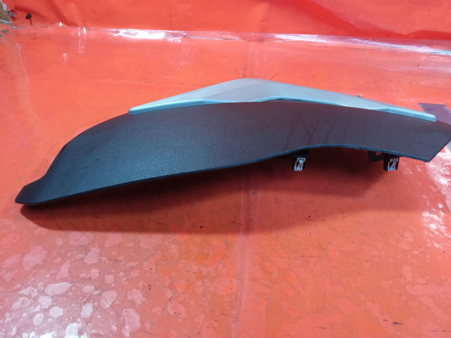 ✅2024 Dacia Duster Journey Centre Console Trim Left 689211548R + Warranty A364 - Image 2
