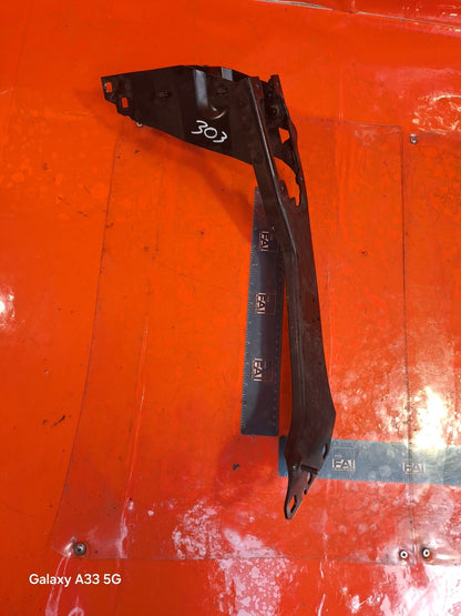 ✅2018 BMW X1 F48 2.0P LEFT HEADLIGHT SUPPORT BRACKET 7426633 + WARRANTY A303 - Image 3