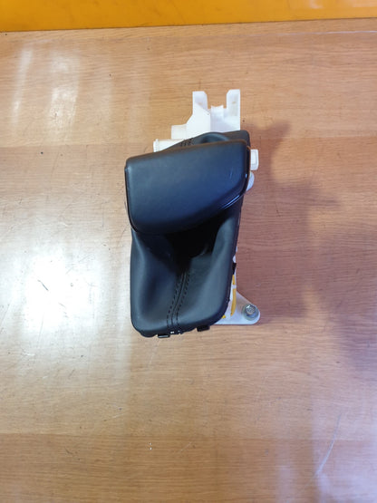 ✅2023 HYUNDAI BAYON PREM T-GDi 1.0P GEAR SELECTOR SHIFTER 46700Q0930BB A200 - Image 2