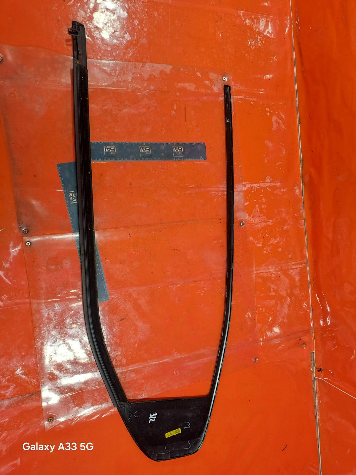 ✅2023 POLESTAR 2 LONG RANGE REAR RIGHT DOOR WINDOW STRIP 31689573 + WARRANTY - Image 7