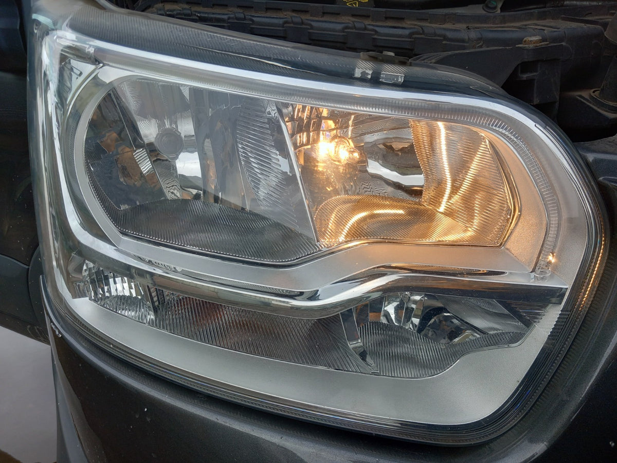 2019 Ford Transit 310 Right Driver Side Headlight BK31-13D152-AG Warranty A424 - Image 3