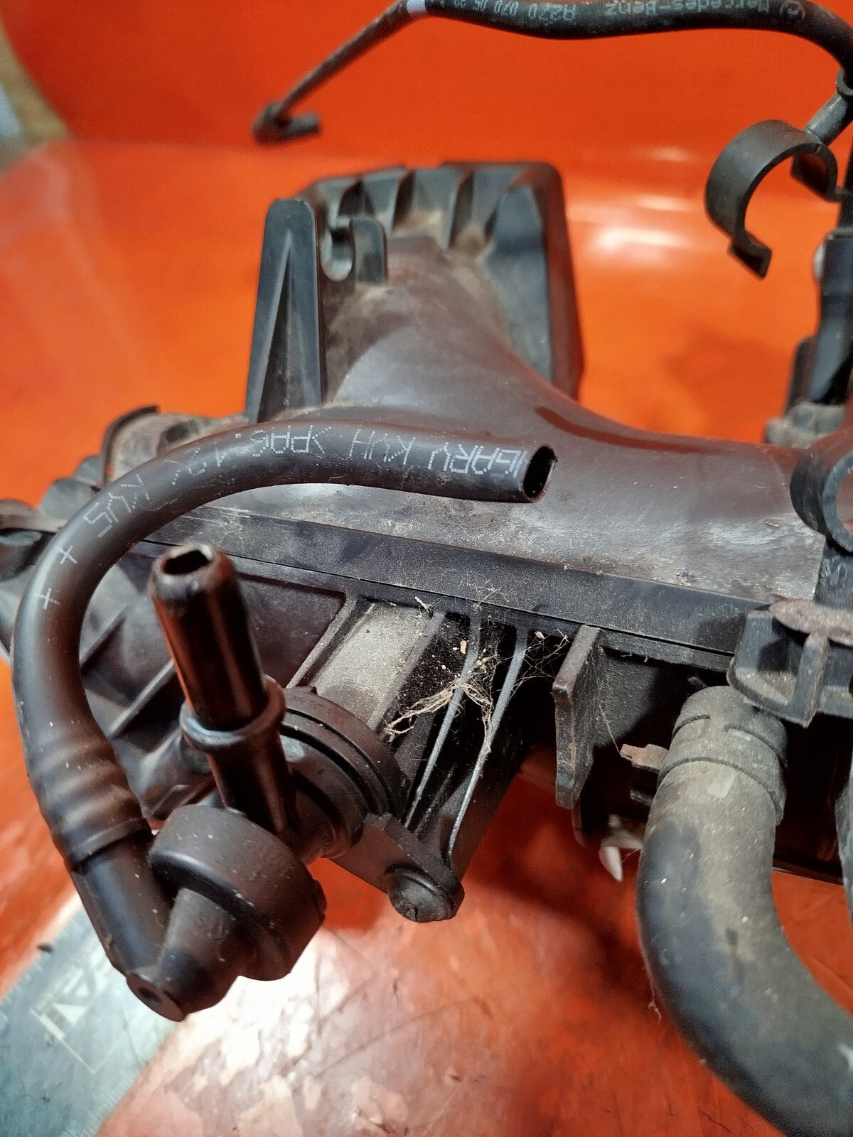 ✅MERCEDES W176 A180 1.6 PETROL 2012 AIR INTAKE INLET MANIFOLD A2700900737 - Image 12