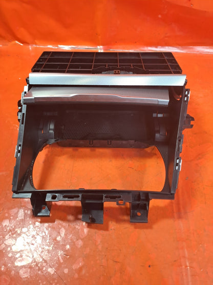 ✅2023 BMW 3 SERIES G20 CENTRE CONSOLE STORAGE COMPARTMENT 5A55208 +WARRANTY A340 - Image 1