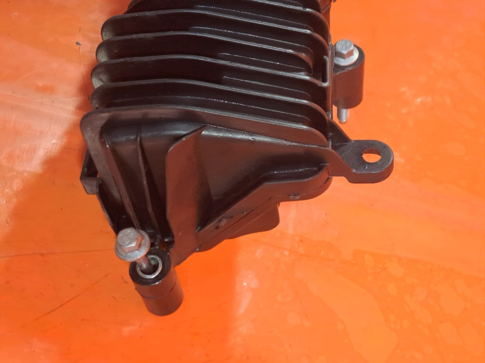 ebay-src:https://i.ebayimg.com/00/s/mtiwmfgxnjaw/z/ysgaaeswnm1pdg4b/$_57.jpg