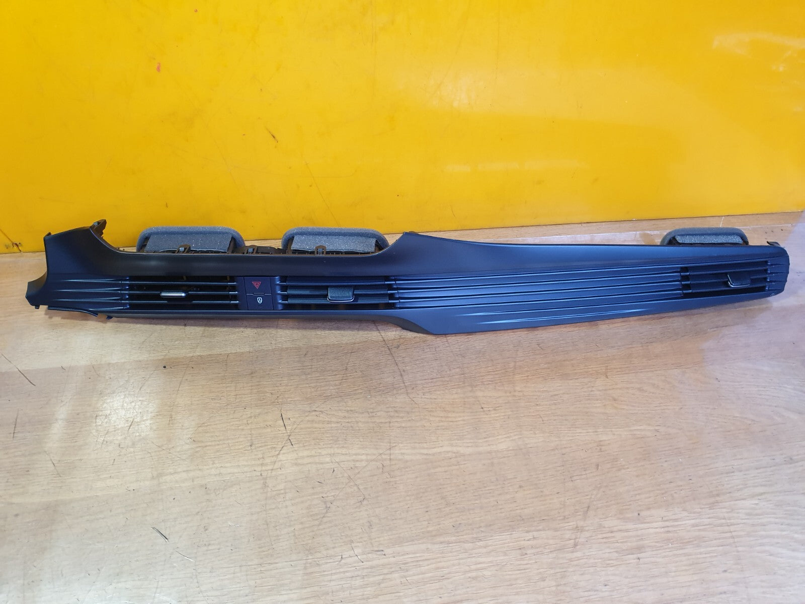 ✅2023 HYUNDAI BAYON PREM T-GDi  1.0P DASHBOARD TRIM COVER PANEL 84795-Q0900 A200 - Image 2