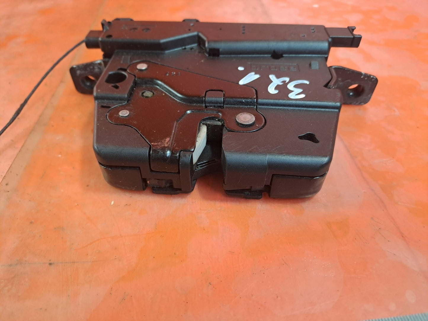 ✅BMW 3 SERIES F30 320D 2.0 DIESEL 2012 TAILGATE LOCK CATCH MECHANISM 7191212 - Image 2