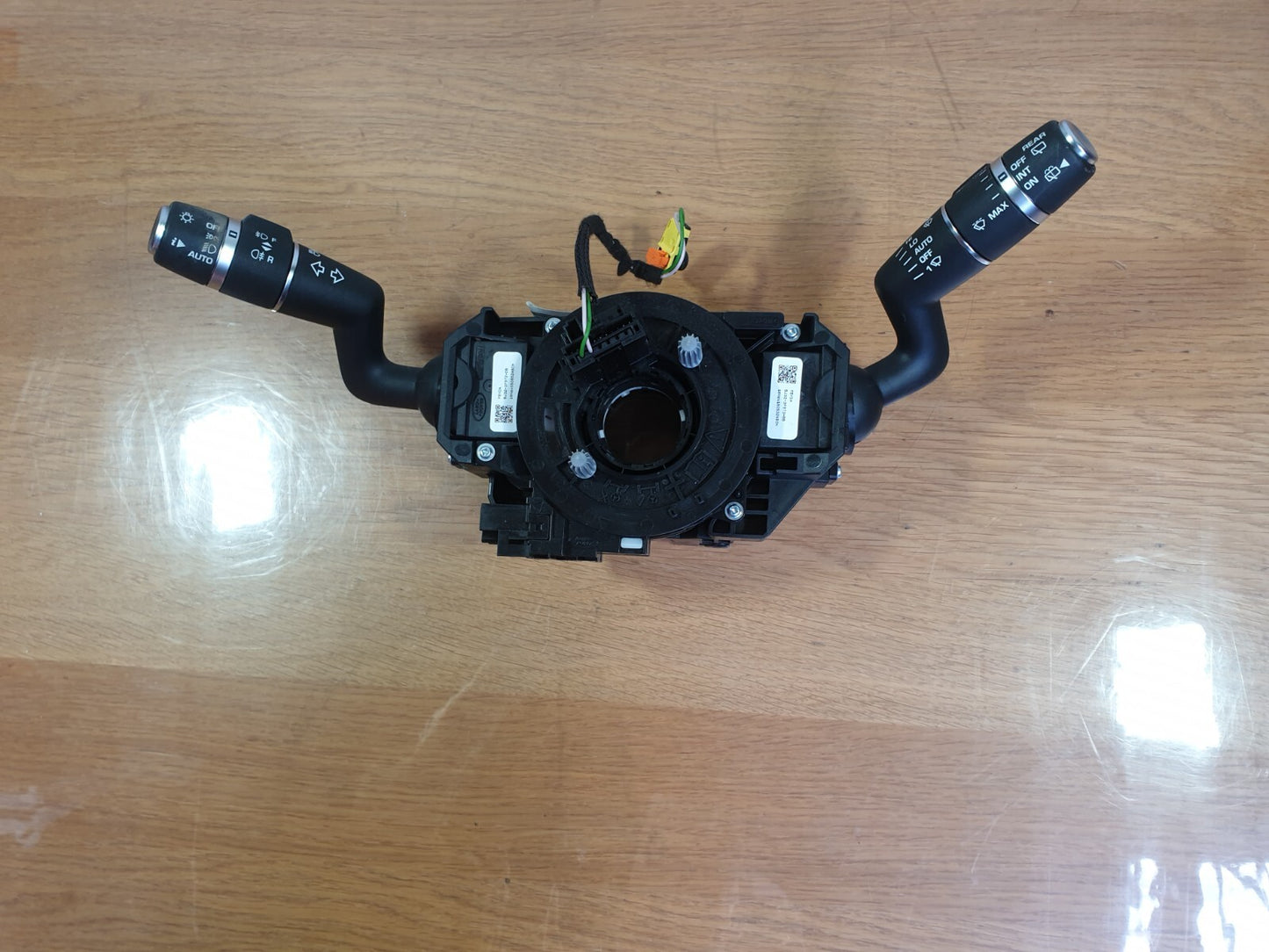 ebay-src:https://i.ebayimg.com/00/s/mtiwmfgxnjaw/z/sgiaaosw29pmygli/$_57.jpg