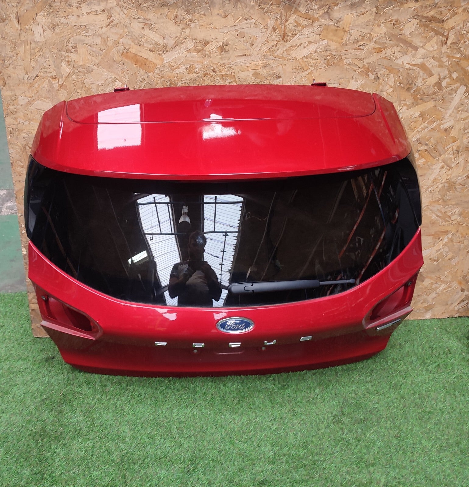FORD FOCUS ACTIVE X 1.0 PETROL 2021 TAILGATE RED Warranty A212 - Image 1