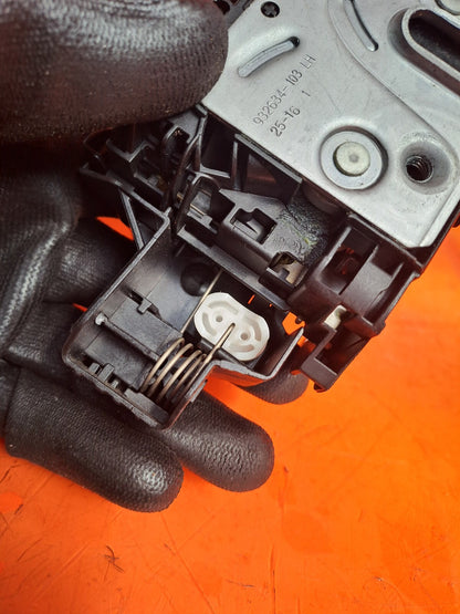 ✅2016 VOLVO V40 FRONT LEFT PASSENGER SIDE DOOR LOCK 31440391 + WARRANTY xAA - Image 9