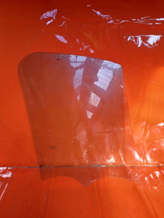 ✅RENAULT TRAFIC MK3 Sl27 1.6 DIESEL 2016 FRONT LEFT DOOR WINDOW GLASS 43R-000464 - Image 1