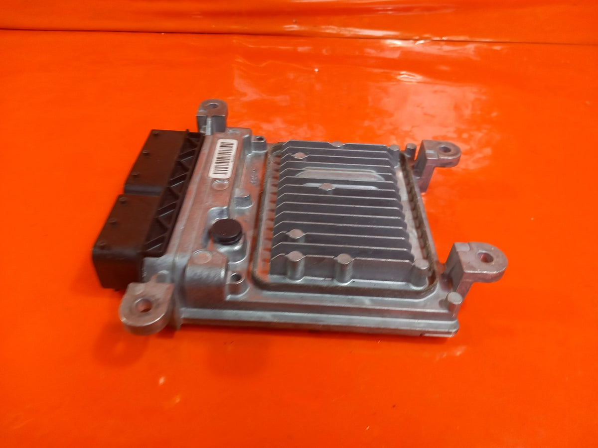 ebay-src:https://i.ebayimg.com/00/s/mtiwmfgxnjaw/z/vy4aaesw~vdqm8wn/$_57.jpg