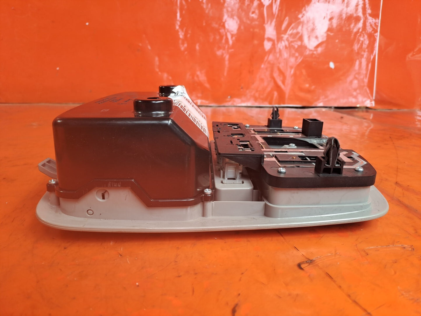 ✅Ssangyong Korando S 2013 2.0 Diesel FRONT INTERIOR ROOF LIGHT 77670-34000 - Image 8