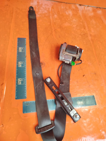 ✅VW CRAFTER CR35 2.0 DIESEL 2017 FRONT RIGHT SEAT BELT 601384100 A9068600088 - Image 2