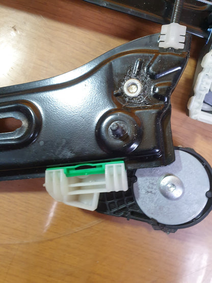 ebay-src:https://i.ebayimg.com/00/s/mtywmfgxmjaw/z/nm0aaoswhqvmad3s/$_57.jpg