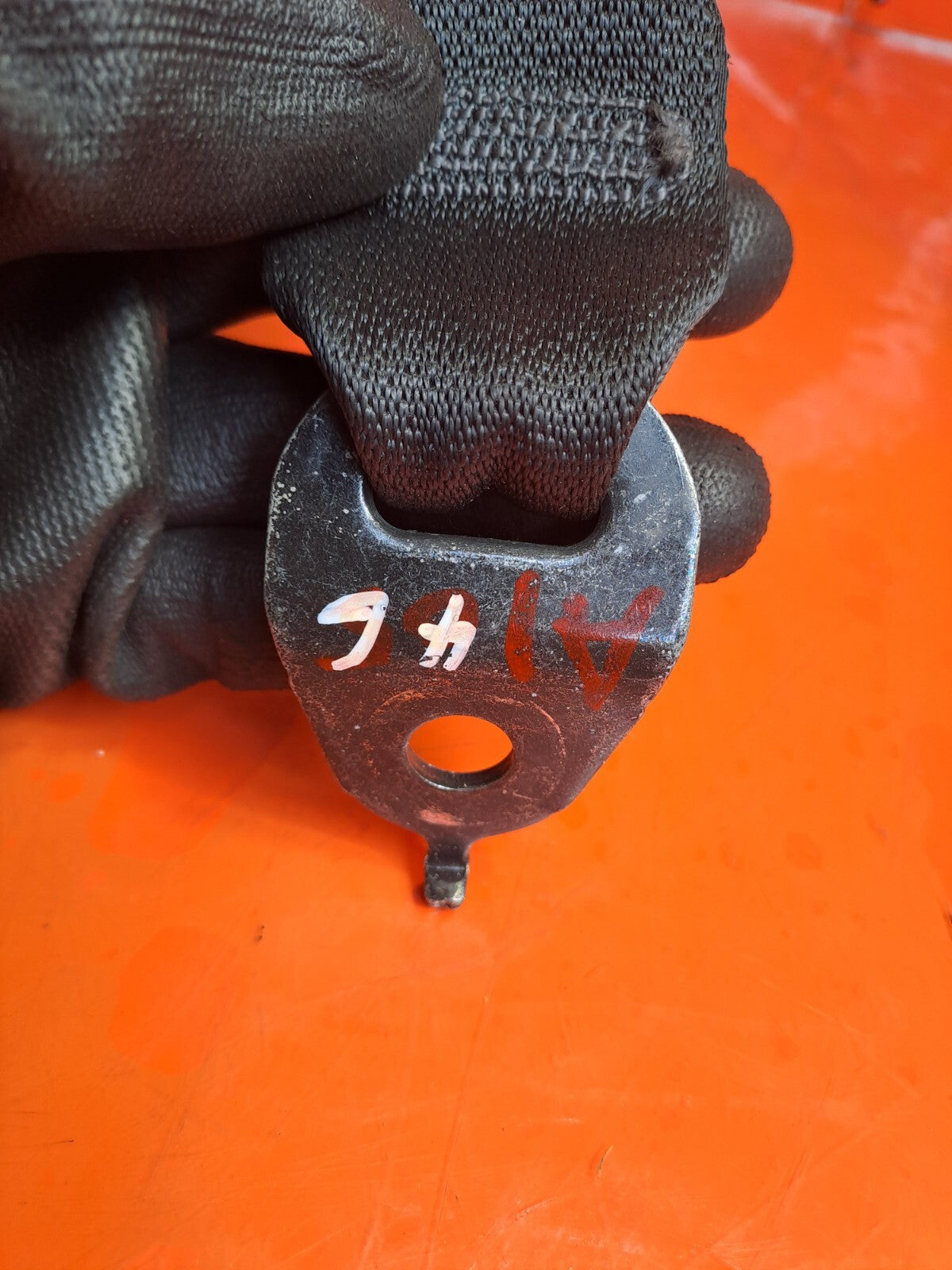 ✅Lexus NX 300H 2019 Rear Middle Seat Belt Buckle G068302 + Warranty A146 - Image 9