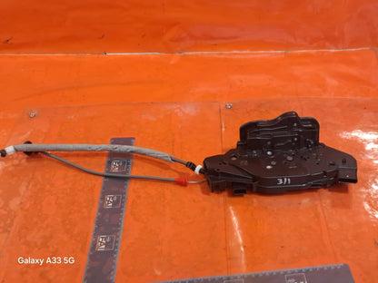 ✅MERCEDES A180 SPORT 1.3 PETROL 2025 REAR RIGHT DOOR LOCK MECHANISM A1770032999 - Image 4