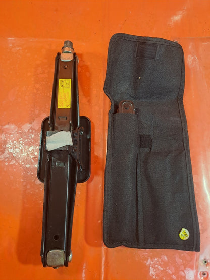 ebay-src:https://i.ebayimg.com/00/s/mtywmfgxmjaw/z/yeiaaesw8ptpjgd~/$_57.jpg