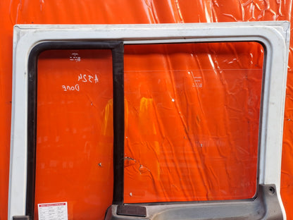 ✅Volvo FL 5.5 Diesel 2003 Front Right Door Bare White Warranty A324 - Image 9