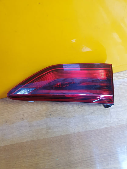 ✅2021 VW GOLF MK8 1.5TSI REAR LEFT INNER TAIL LIGHT 5H0945093D + WARRANTY A170 - Image 2