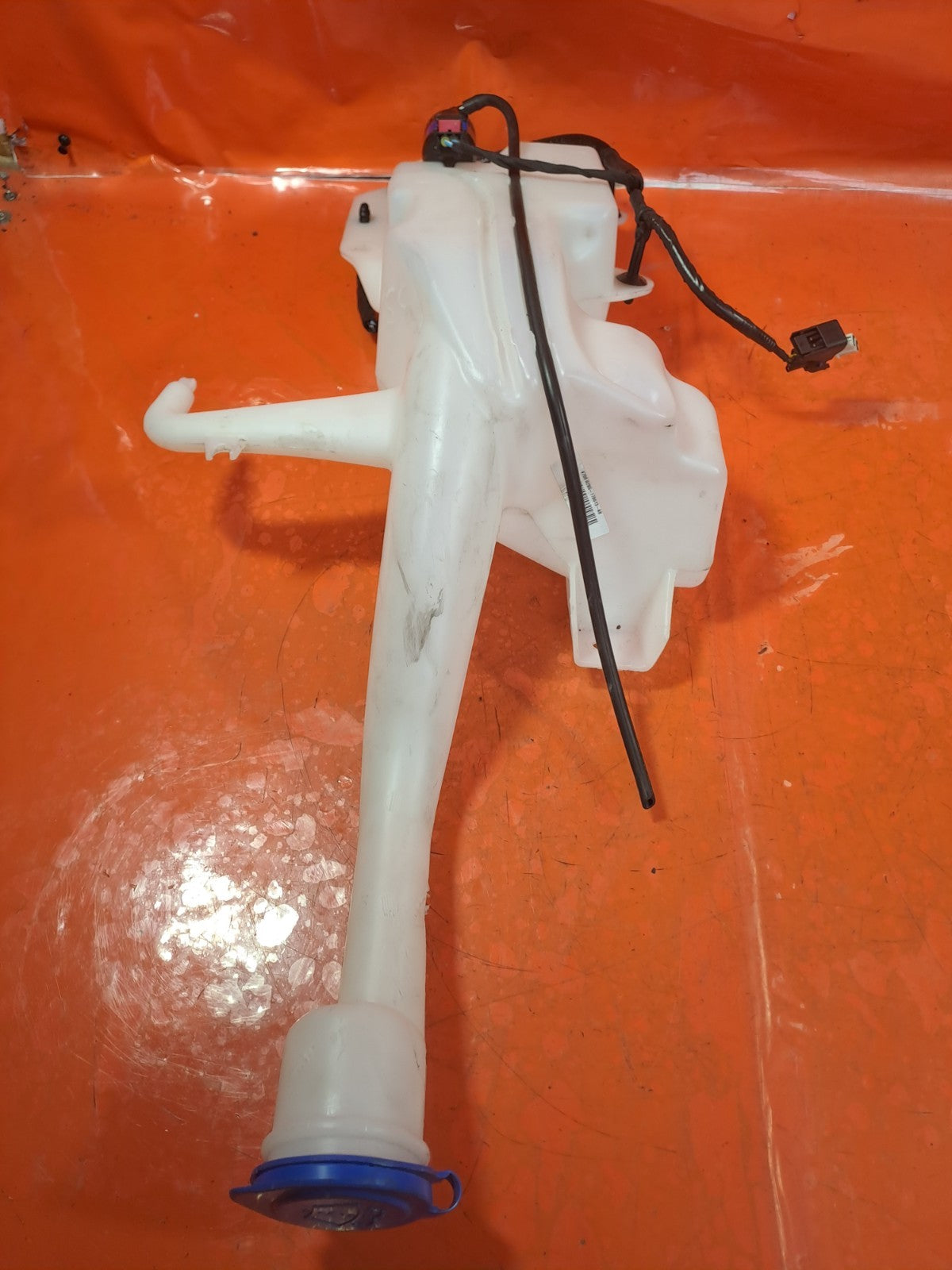 ✅2024 FORD TRANSIT COURIER WINDSCREEN WASHER FLUID BOTTLE TANK R2X6-17B613-AB - Image 5