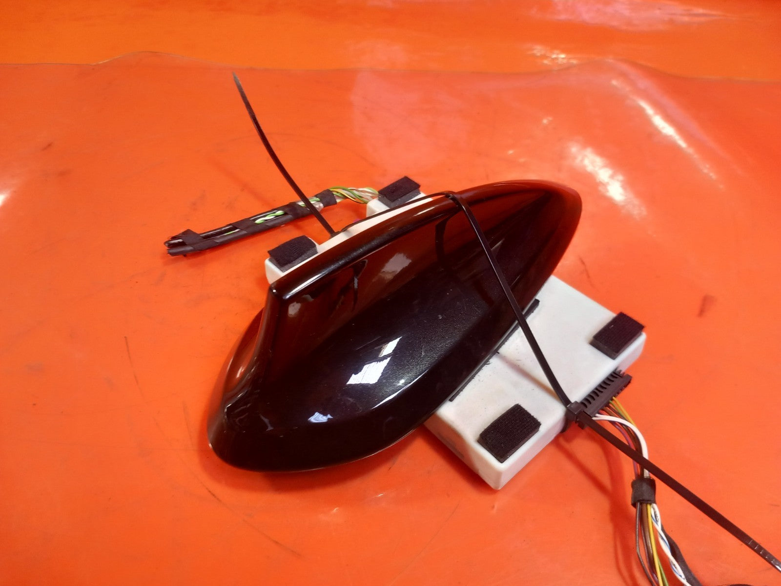 BMW F44 218I M Sport 1.5 Petrol 2020 Shark Fin Aerial Antenna 9364615 5A35119 - Image 6