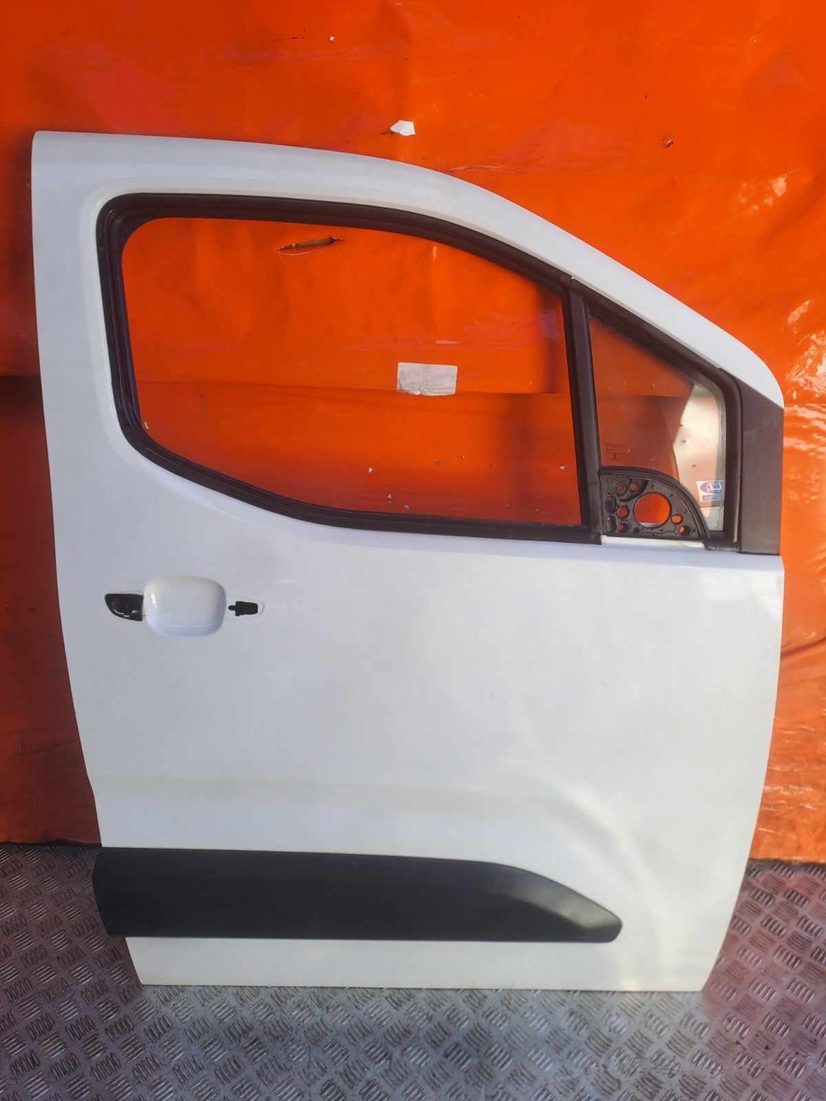 2022 Peugeot Partner K9 Front Right Driver Side Door White Warranty A419 - Image 1