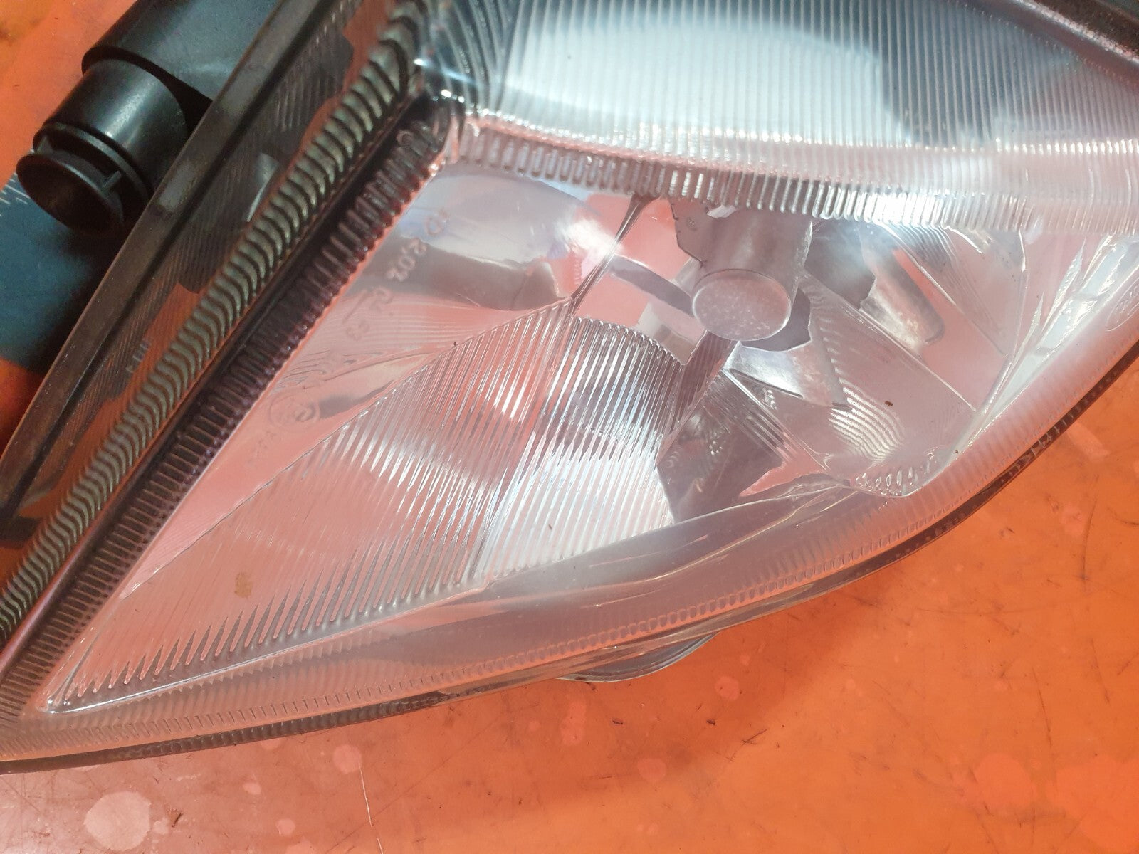 ✅Ford C-Max Zetec 1.0 Petrol 2018 FRONT RIGHT FOG LIGHT JX7B-13B220-DC Warranty - Image 3